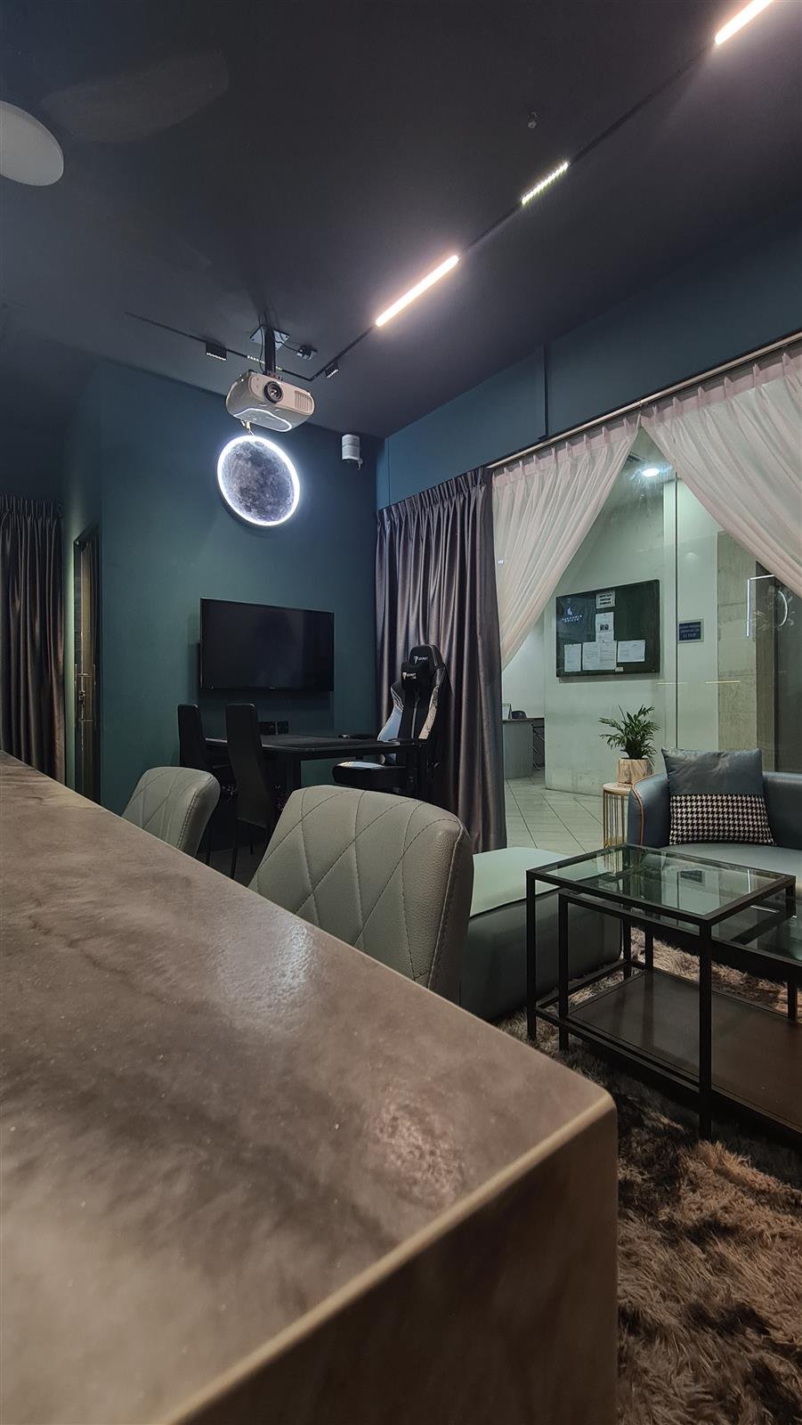 2023-07-01 Project - Polished reception and client consultation zone